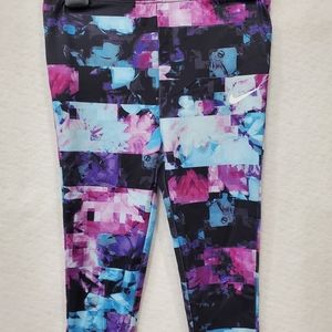 🆕️ Nike Floral Leggings